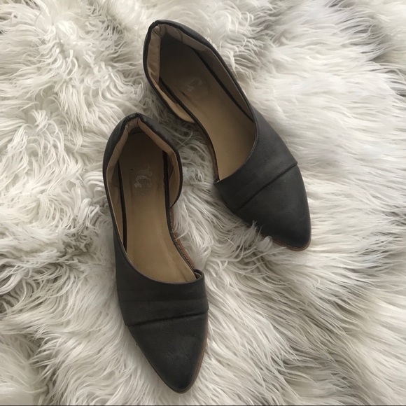 Side Cut Out Flats Size 8.5 - Picture 3 of 8